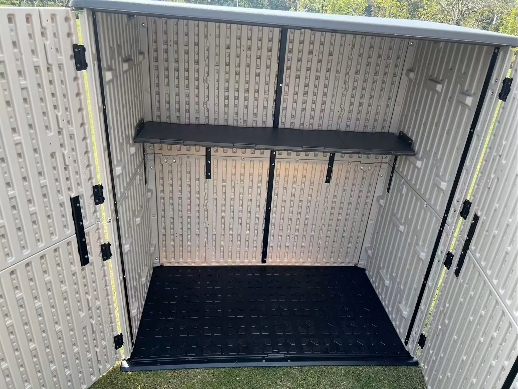 ตู้เก็บของ HDPE รุ่น MS-SC134 (ขนาด 126.50*71.50*134.00 ซม.)